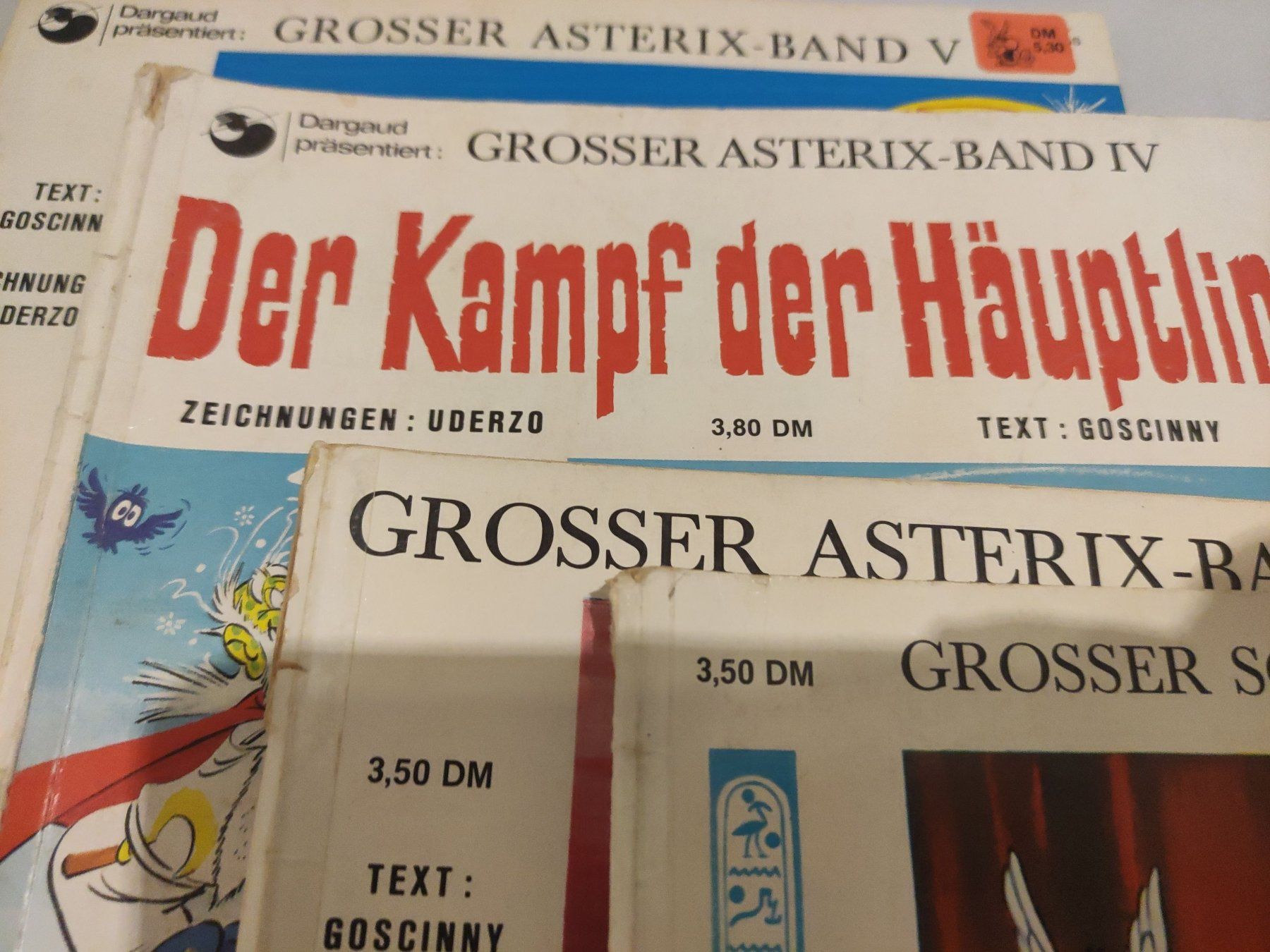 Comics: 25 Asterix + Obelix alte Auflagen Comics Sammlung – Gebraucht aus Hinwil von  4