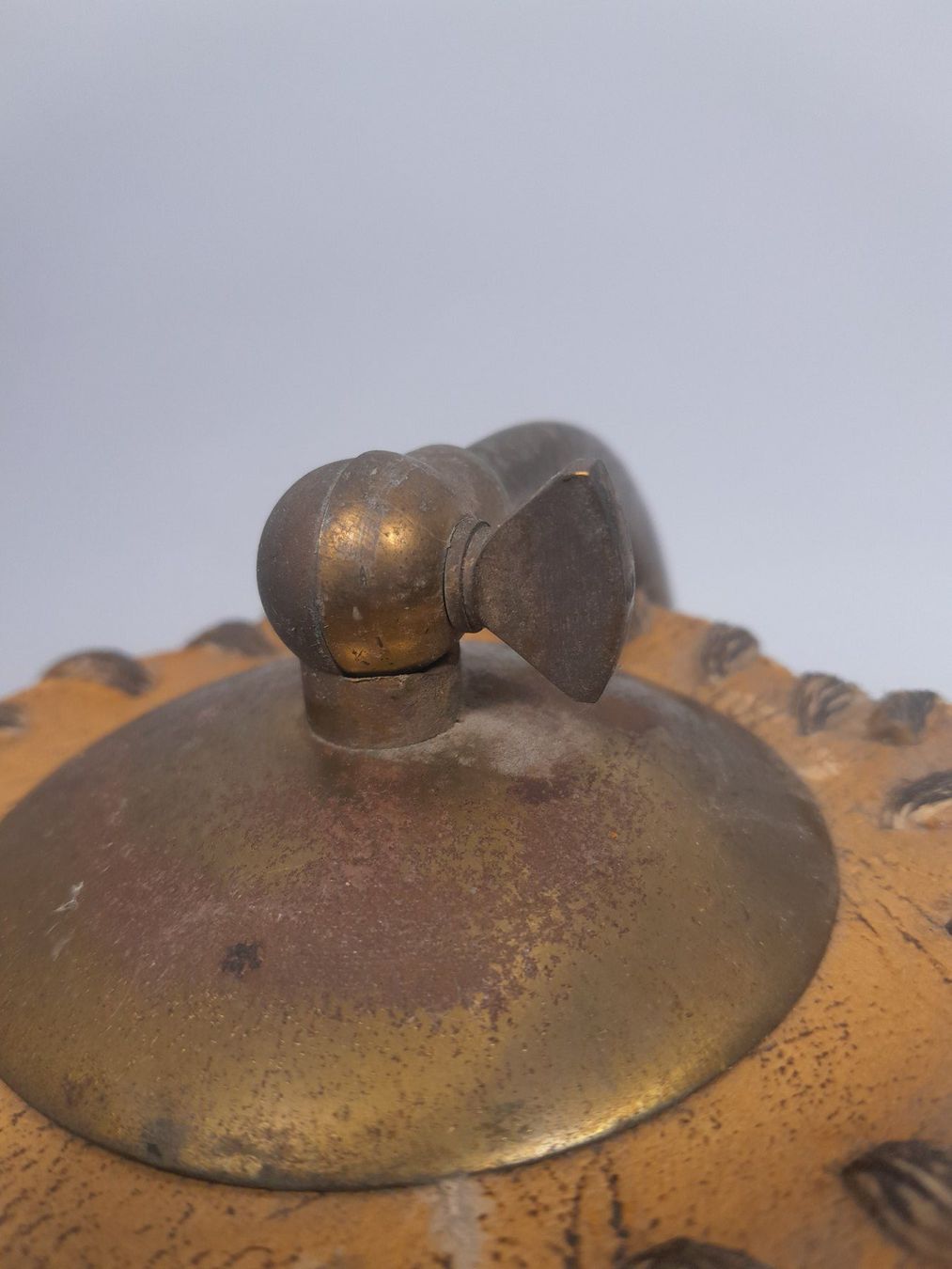 Lampen: Antike vintage Nachttisch Lampe / Lederschirm – Gebraucht aus Männedorf von Bel-view 6