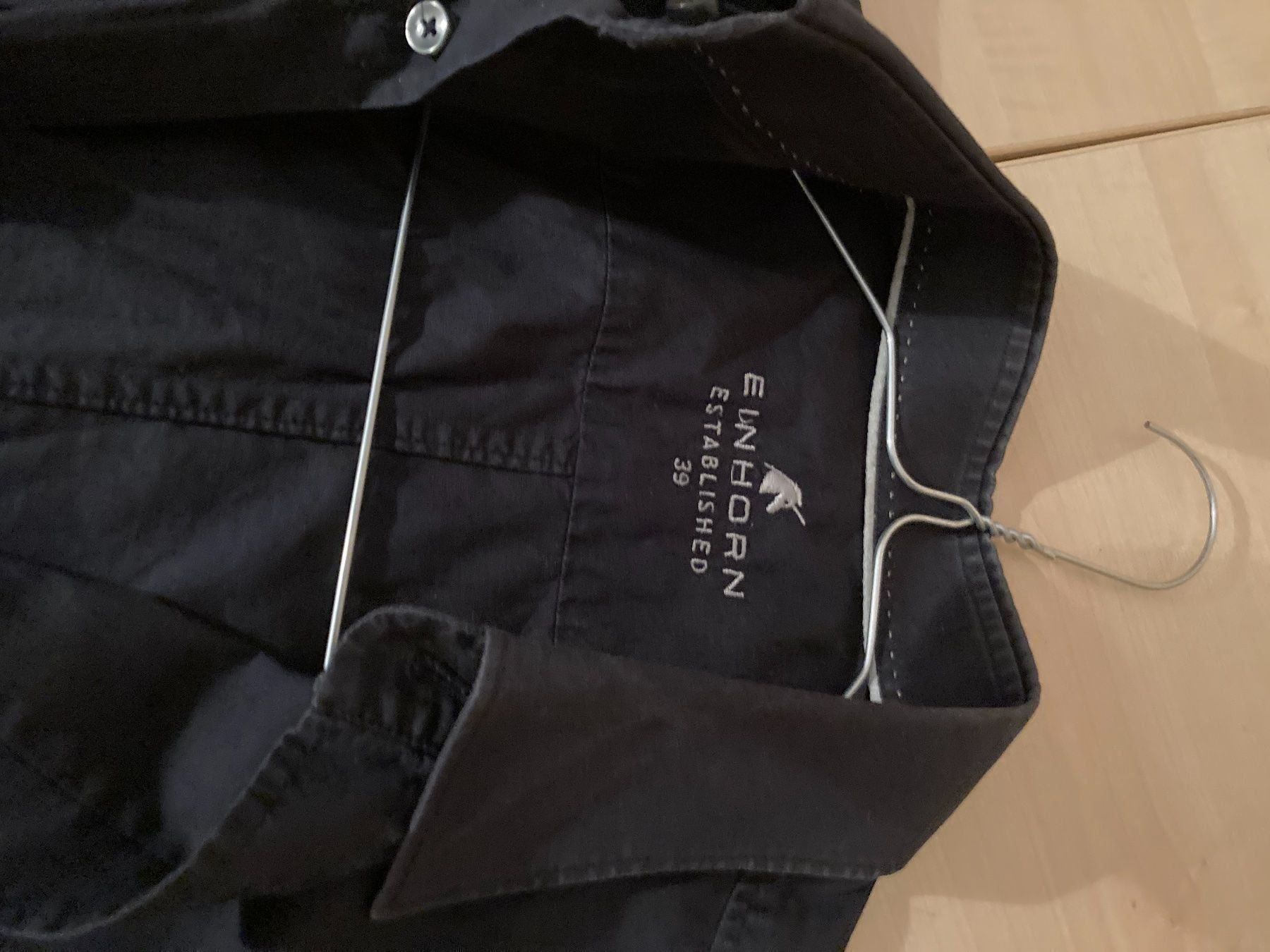 Hollister Lotti di vestiti: Herren Pullover,Hemd Einhorn + Hollister – Usato da Baar venduto da moritz1960 2