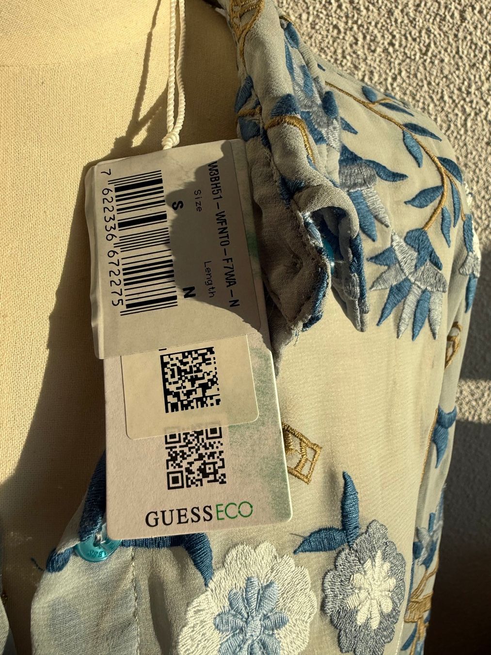 Guess Camicette: Neue Guess Bluse Grösse Gr. S – Nuovo (secondo la descrizione) da Kirchdorf AG venduto da coco123 1