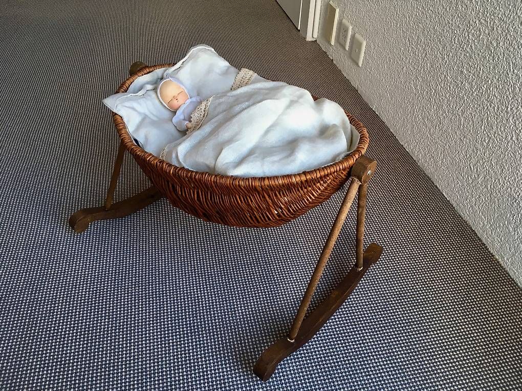 Voitures de poupées: Puppenwiege – D'occasion à Zürich par Ro80