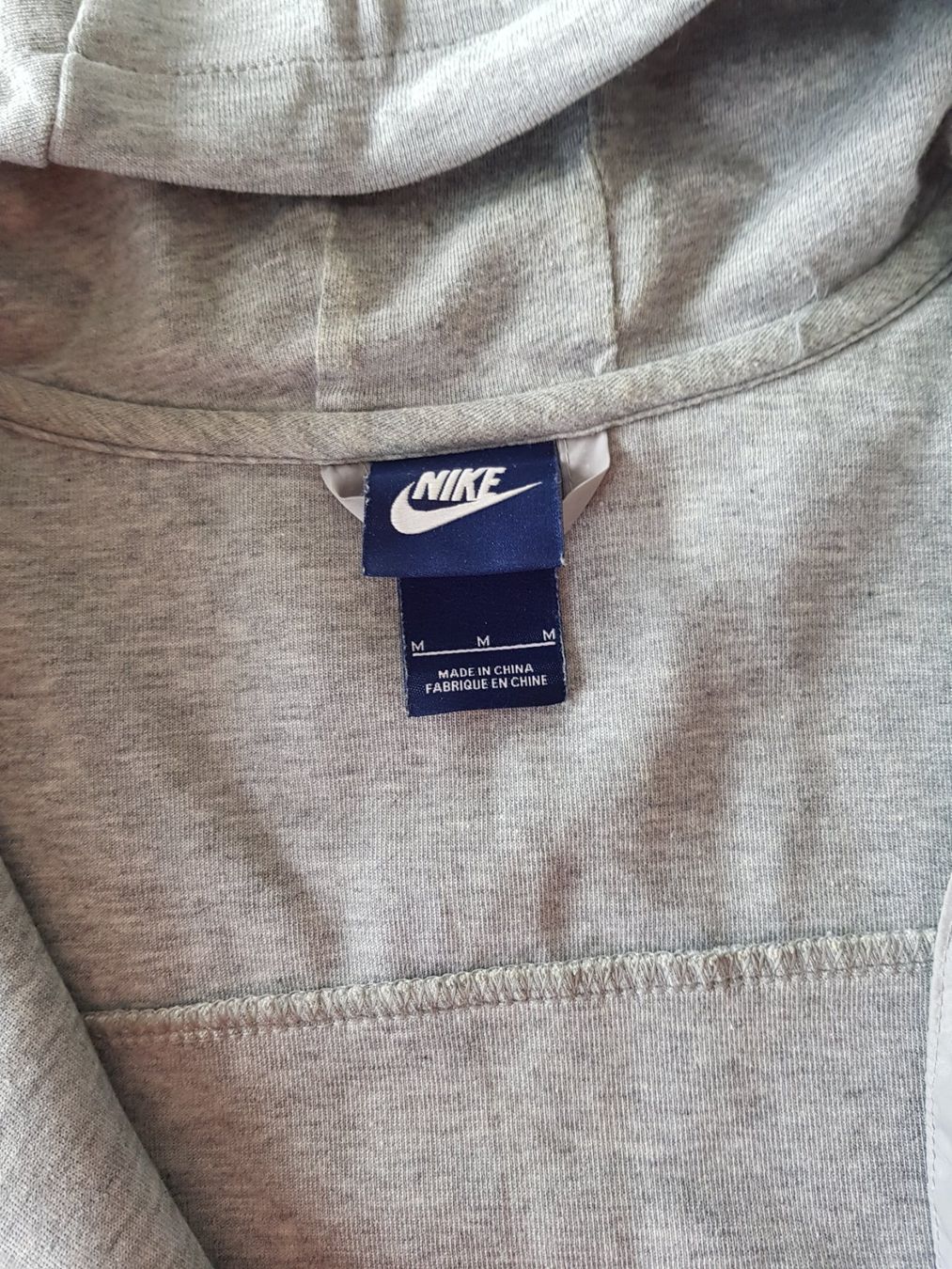 Nike Maglioni & Felpe: NIKE Pullover mit Reißverschluss – Usato da Münchenstein venduto da mt25 5