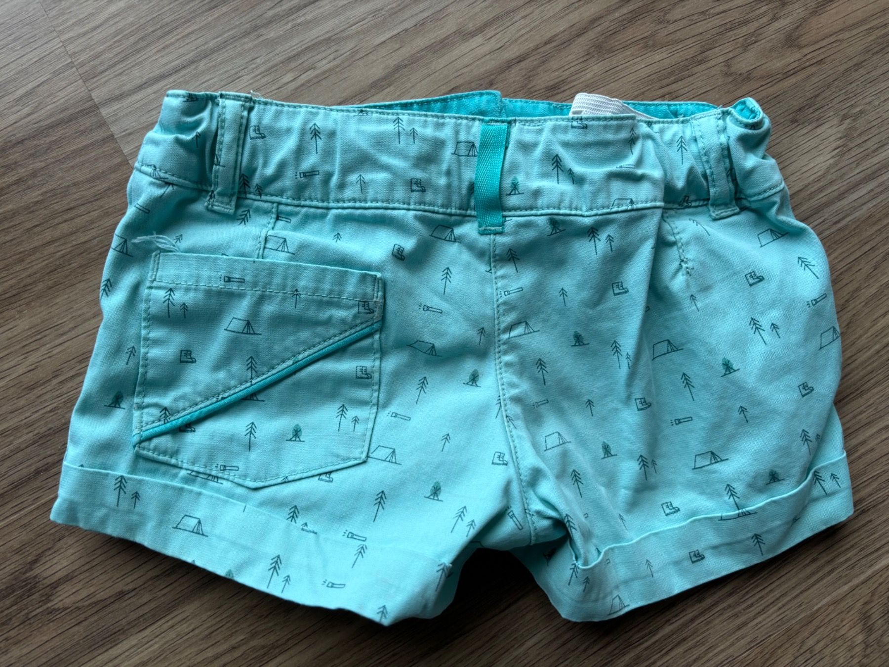 Pantaloni: 98-104_Denim Shorts – Usato da Versegeres venduto da kista 2
