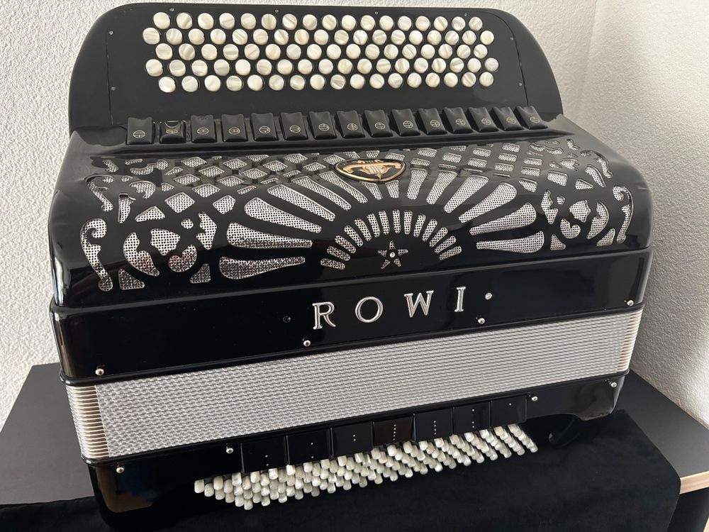 Akkordeon ROWI (Pigini) 4-chörig (Gebraucht) in Necker für CHF 890 ...
