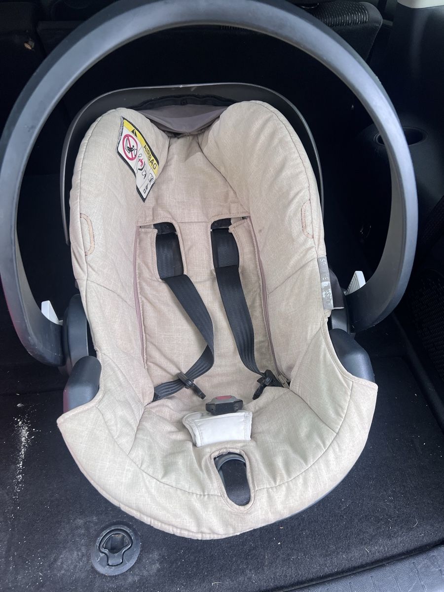 Stokke Sièges auto: stokke baby autositz – D'occasion à Salmsach par zen_7hsp