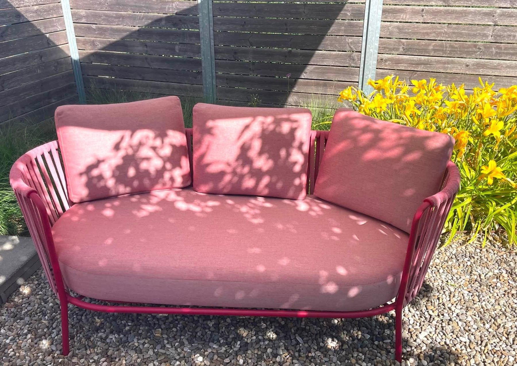Hunn Sofas: Lounge von HUNN Gartencenter – Gebraucht aus Kestenholz von Frenschy 4