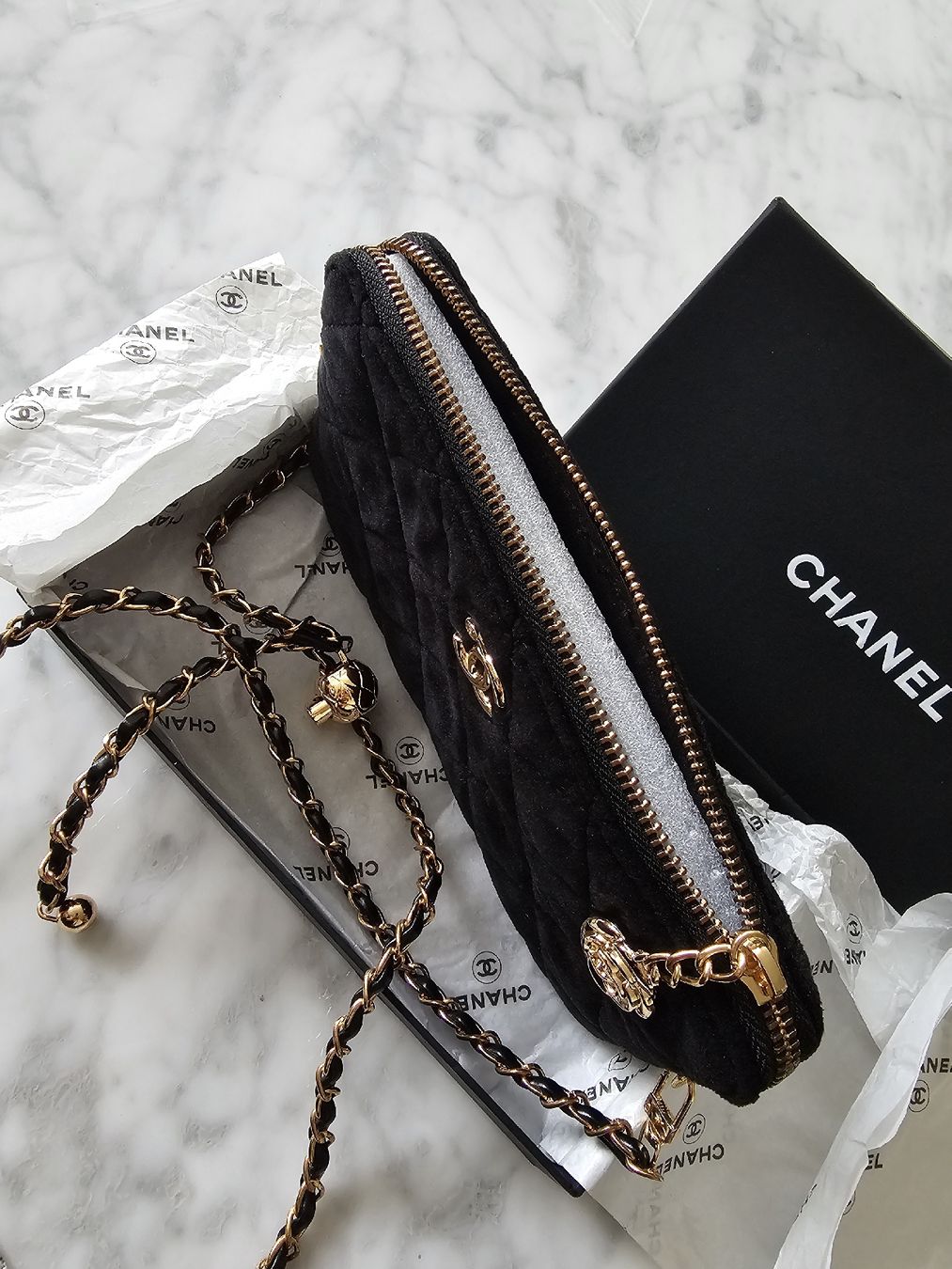 Chanel Taschen für Damen: Chanel Abendsamttasche schwarz – Neu (gemäss Beschreibung) aus Wetzikon ZH von sane1972 6