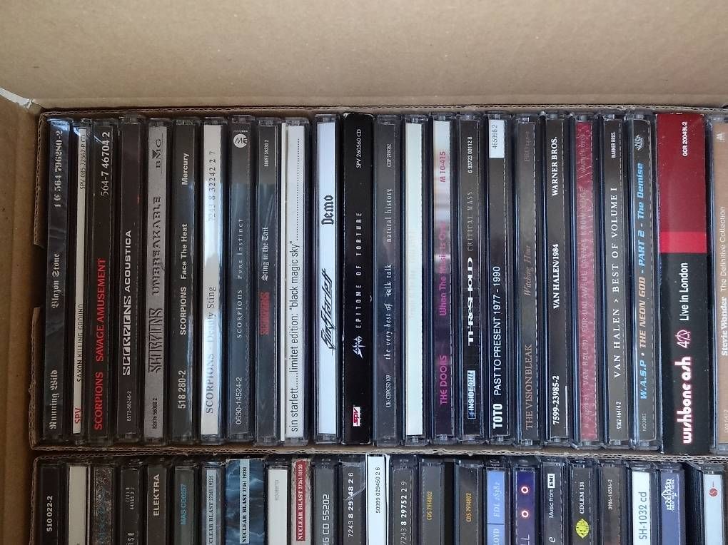 CD: Pop-, Rock- & Metal-CDs – Usato da Olten venduto da J.Gr 3