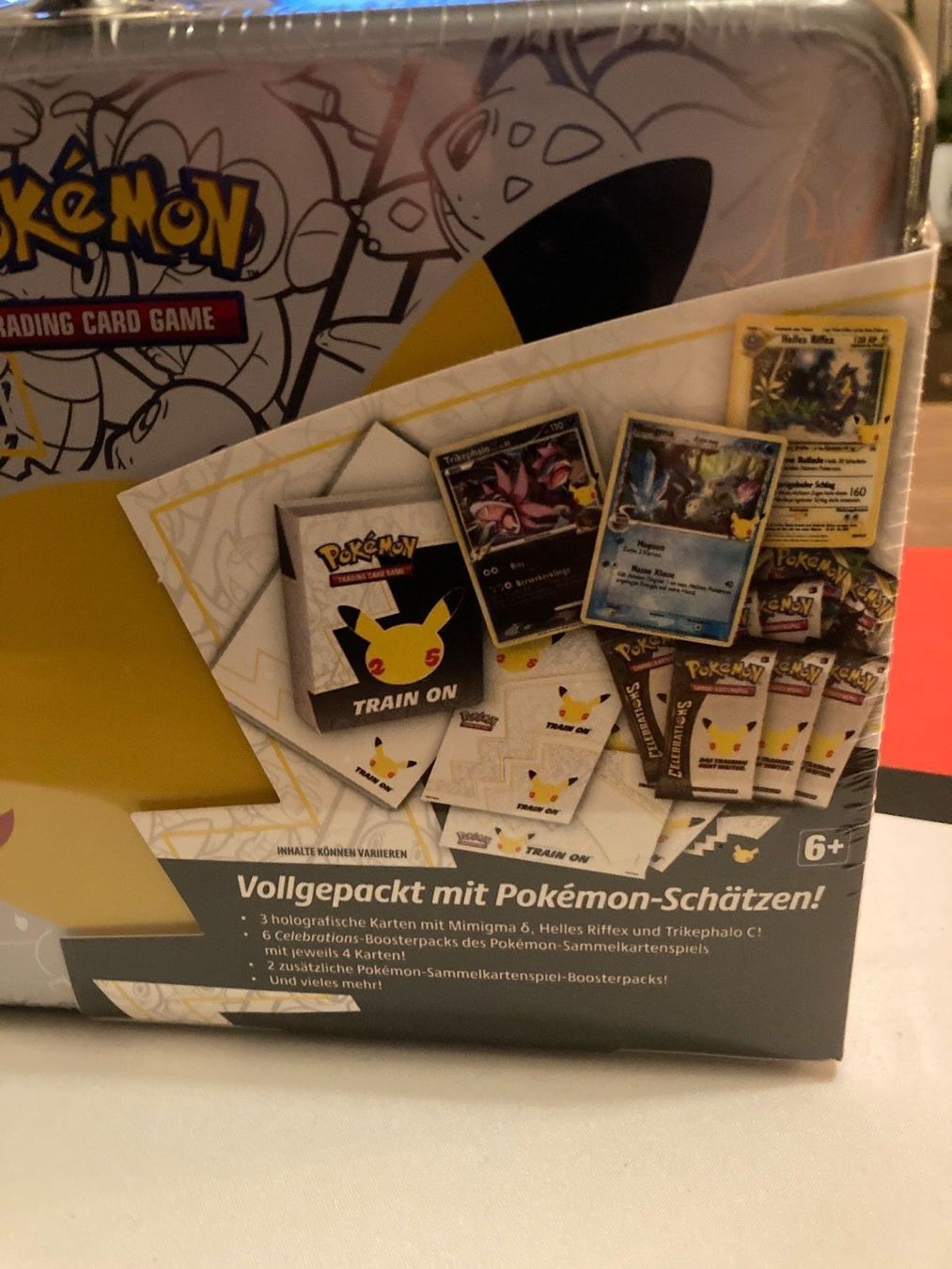 Pokémon Carte collezionabili: Pokemon Celebrations Sammelkoffer DE – Usato da Küssnacht am Rigi venduto da Ebikoner 2