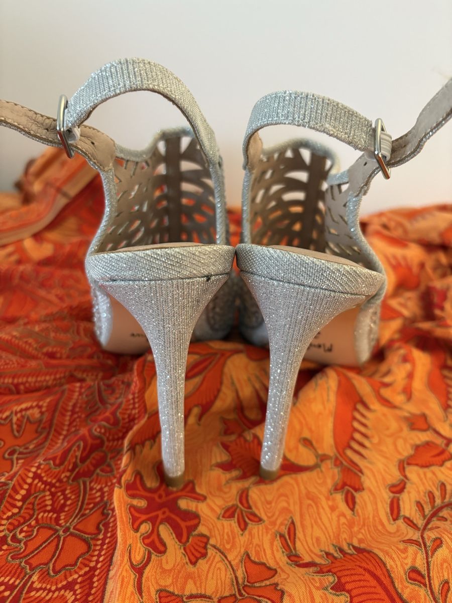 Scarpe da donna: Pumps Silber Grösse 36 neuwertig – Usato da Wettswil venduto da Manuela011 1