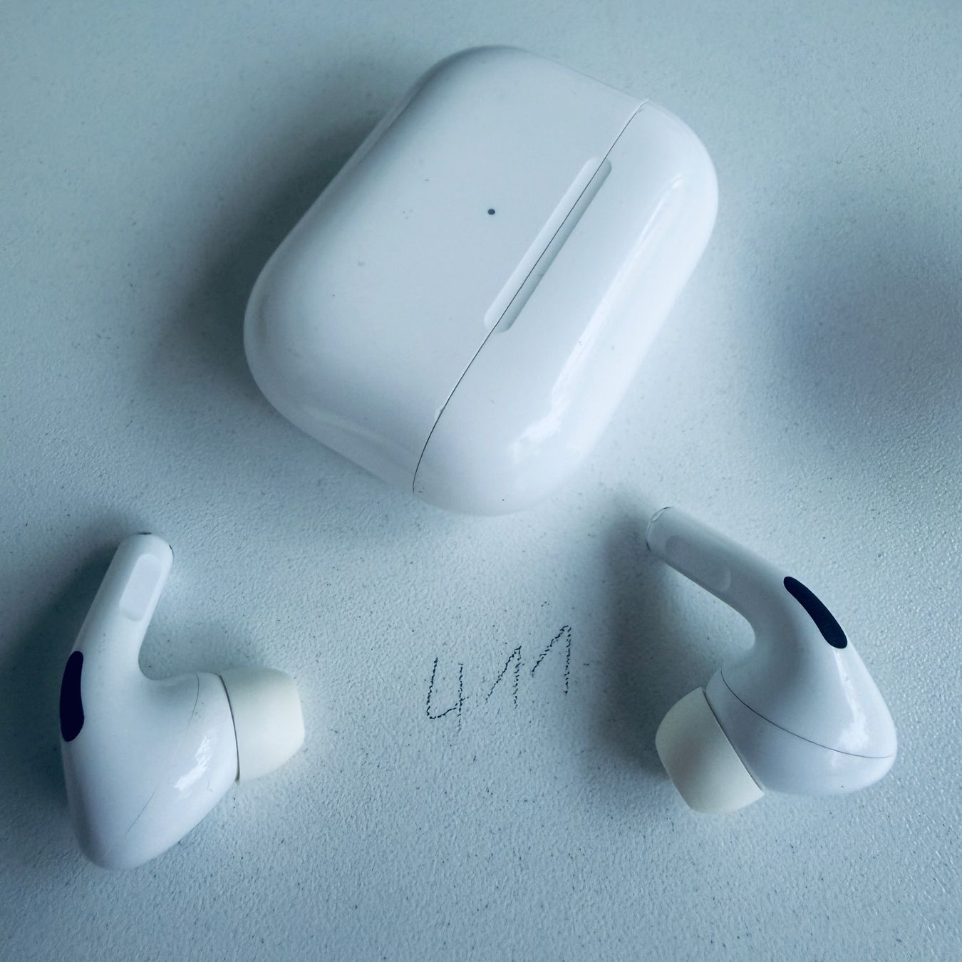 Apple Cuffie: Original Apple AirPods Pro 1 Gen. mit Wireless Ladecase – Usato da Basel venduto da MY.AIRPODS.SHOP 7