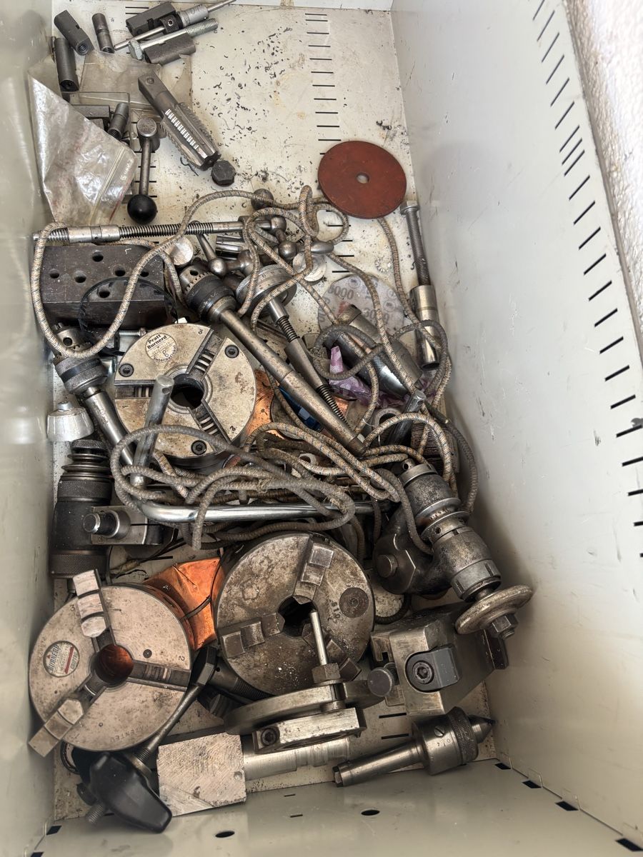Schaublin Toutes les machines: Tour Schaublin 102 + accessoires  – D'occasion à St-Imier par ic.27 7