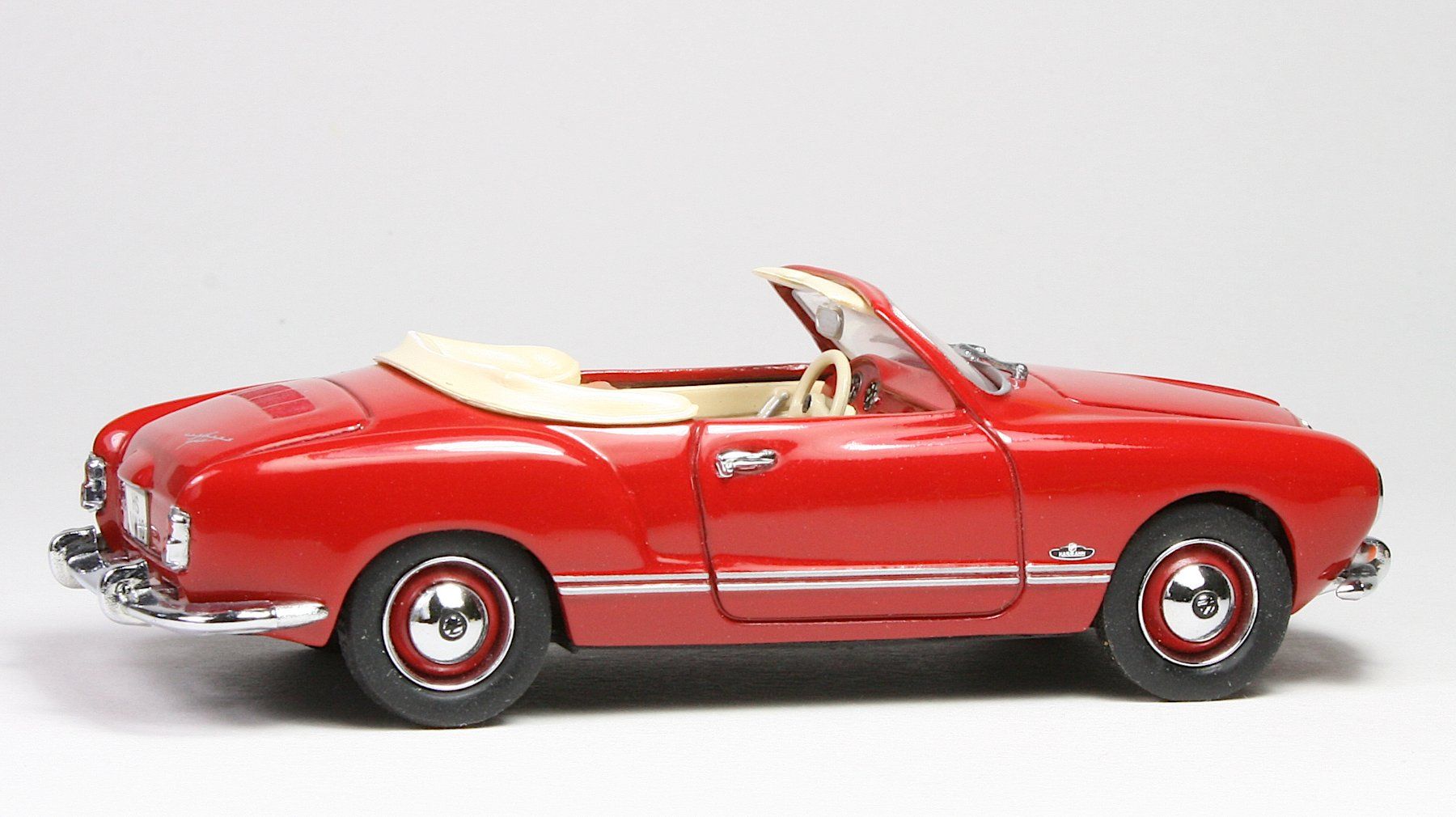 Minichamps Modellini d'auto: Minichamps VW Karmann Ghia Cabriolet – Nuovo (secondo la descrizione) da Elsau venduto da Peekay8 7