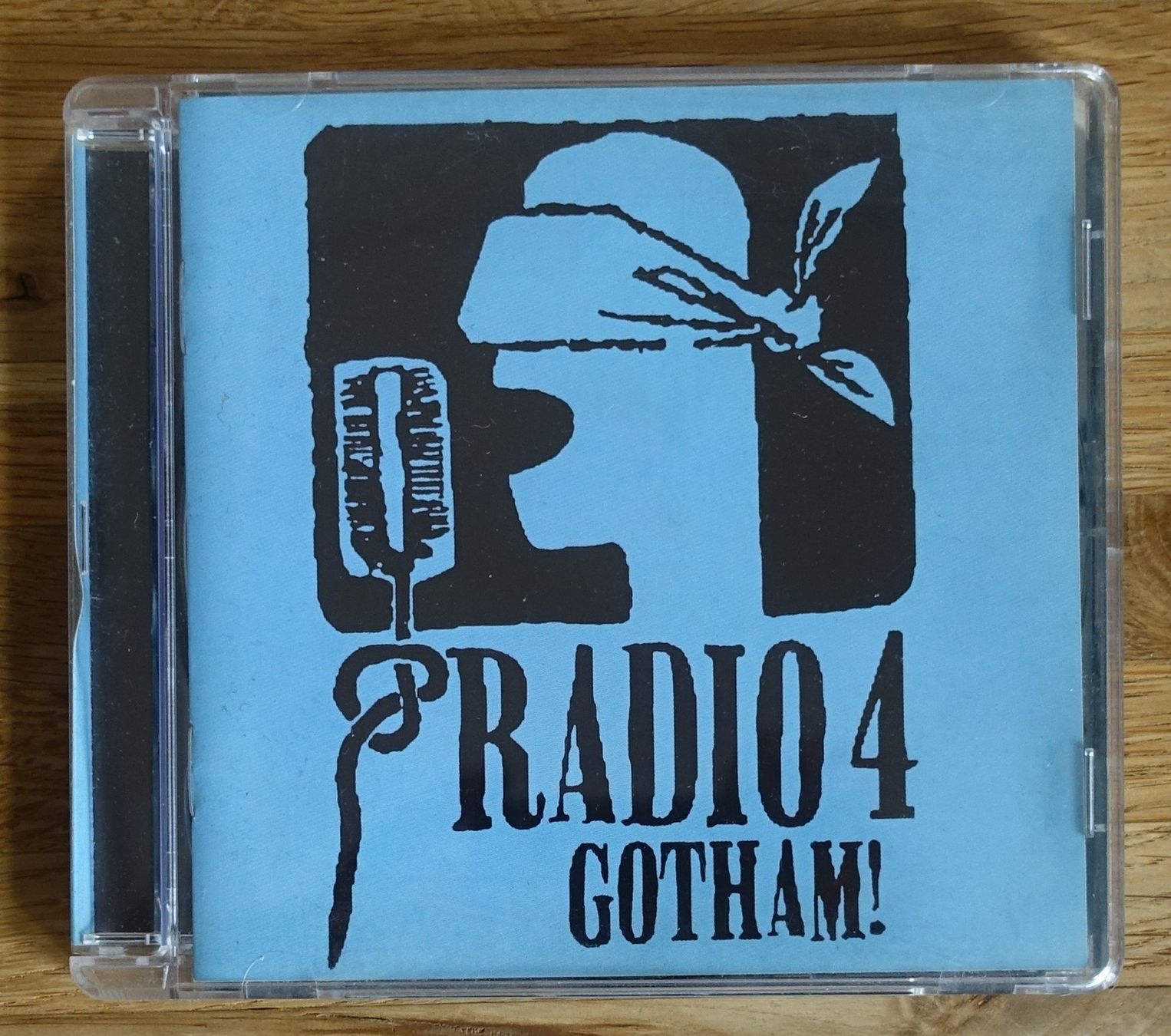 CD: Radio 4 – Gotham! - D8 – Usato da Sessa venduto da discoverymedia
