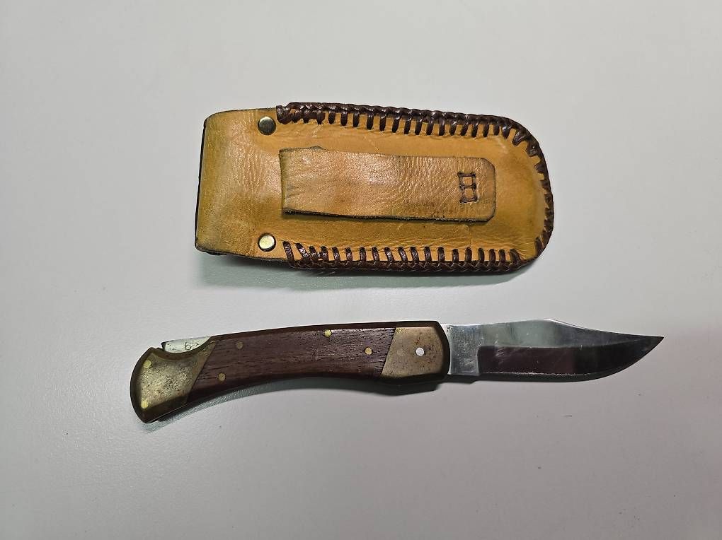 Accessori: Klappmesser mit Gürteletui – Usato da Steinerberg venduto da Bcsbcs 1