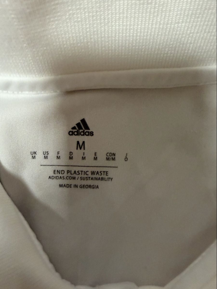 Real Madrid Leibchen & Hosen: Real Madrid Trikot Grösse M – Gebraucht aus Möhlin von romano19 1