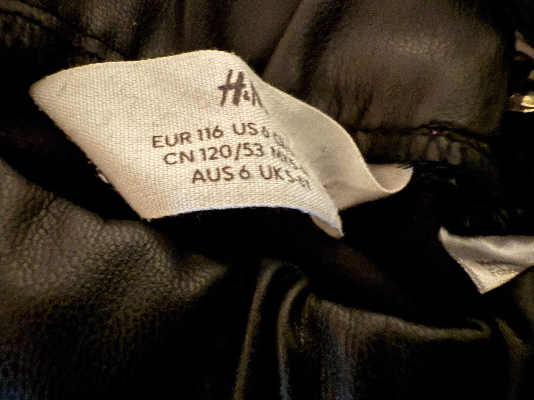 H&M Vestiti & Gonne: Schwarzer Mini Lederrock, Grösse 116 – Usato da Hundwil venduto da Sandysan1702 4