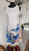 Sommerkleid mit Blumen und Schmetterlingen NEU