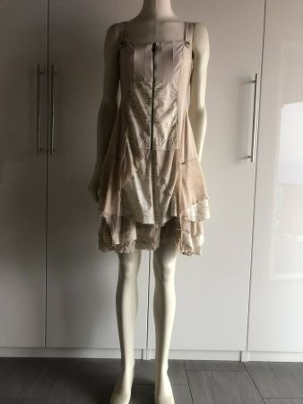 Kleid von Fait pour vous, Paris