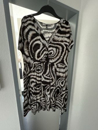 Sommerkleid von Chicoree, Grösse M, schwarz-beige-weiss, NEU