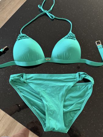 Bikini Oberteil Cup B Hose Grösse 36 neuwertig