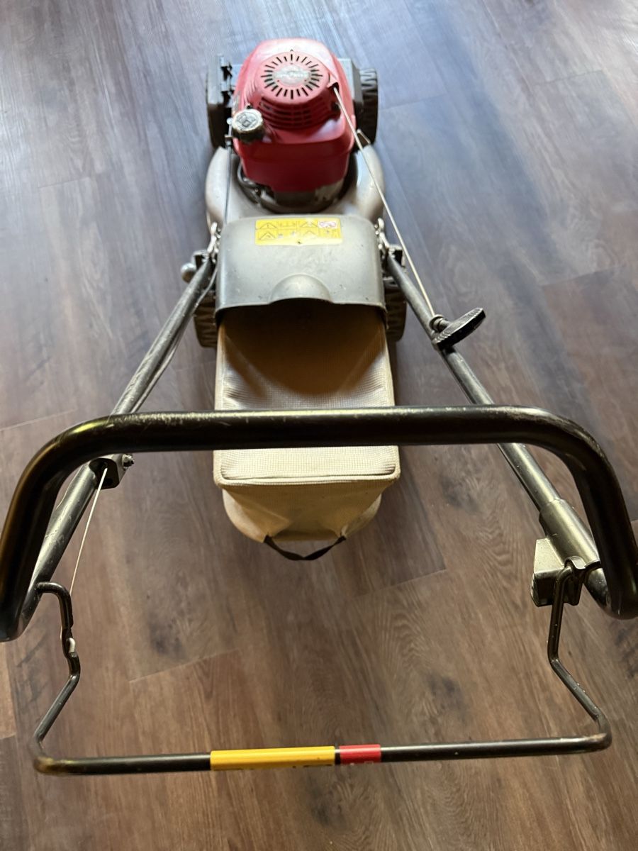Honda Tagliaerba: Honda Rasenmäher Benzin – Difettoso da Schaffhausen venduto da mustang002. 6