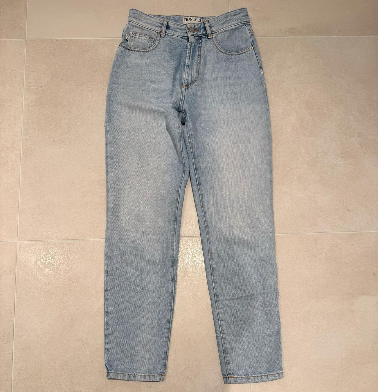 Fiorucci Jeans: FIORUCCI 80's Jeans US 28 / EU 38 – D'occasion à Claro par sof_pkm8 3
