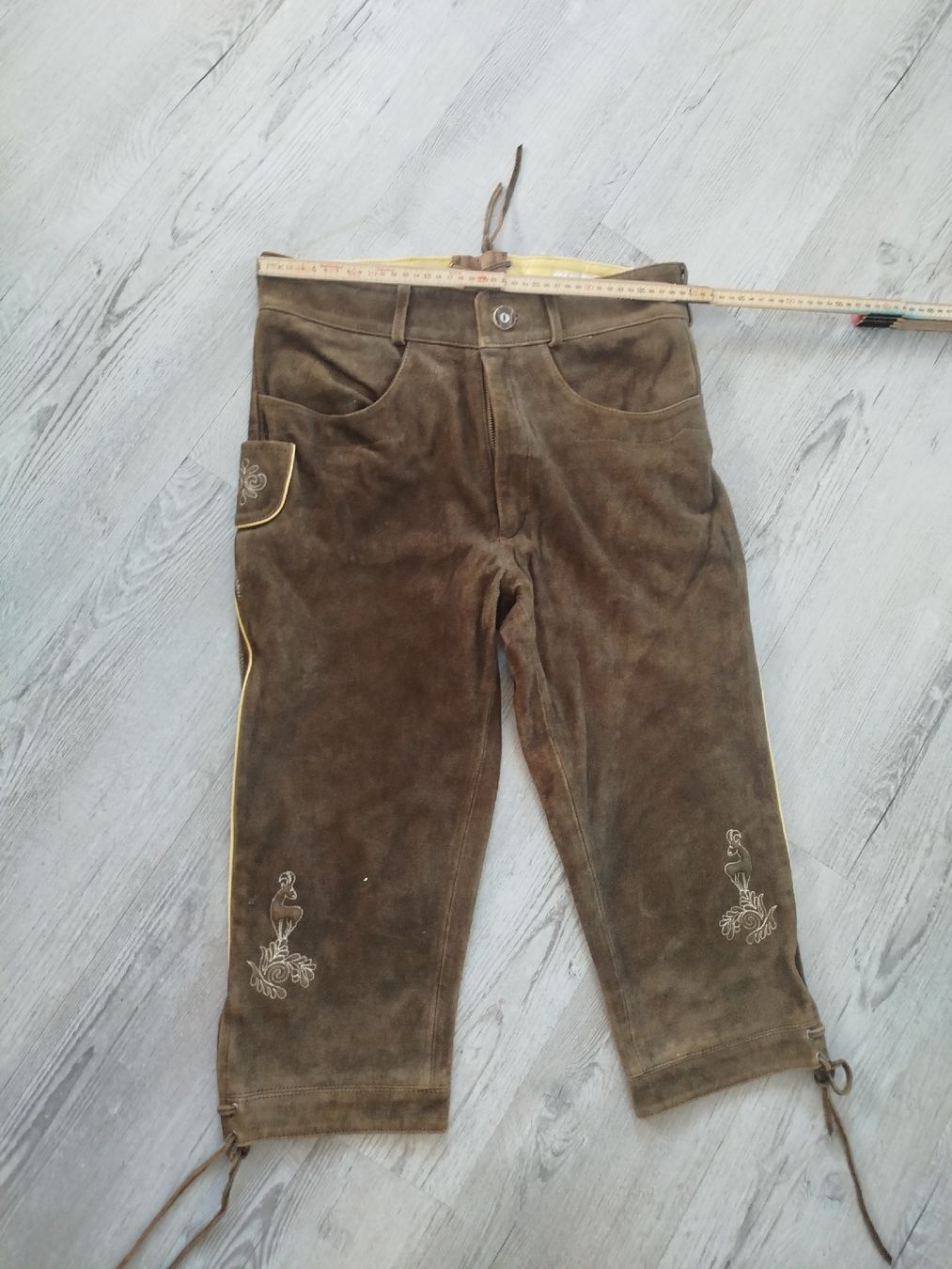 Pantaloni: Leder Trachtenhose der Wildschütz Gr. 46 – Usato da Glashütten venduto da lightmoon