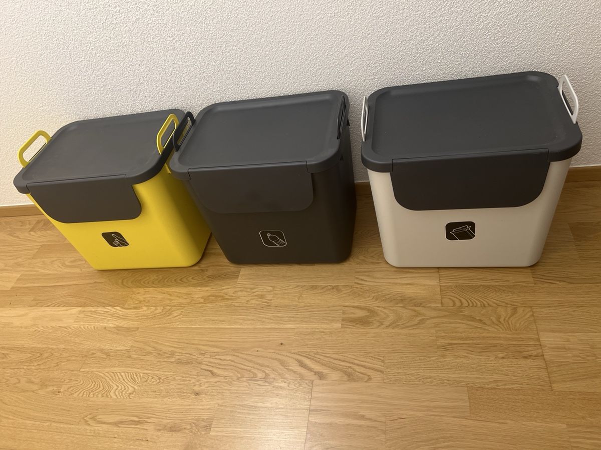 Recipients et similaires: Container mit Deckel 3er Set gebraucht  – D'occasion à Uznach par Apuutze 1