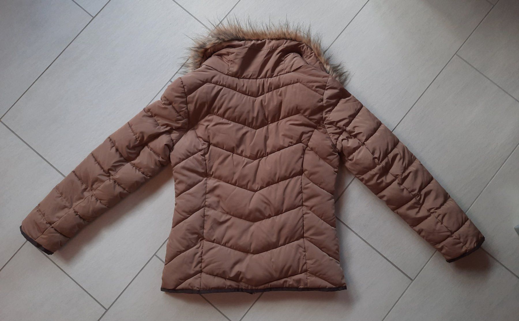 Giacche: braune Winterjacke Grösse 40 – Usato da Einigen venduto da Pretorius66 1