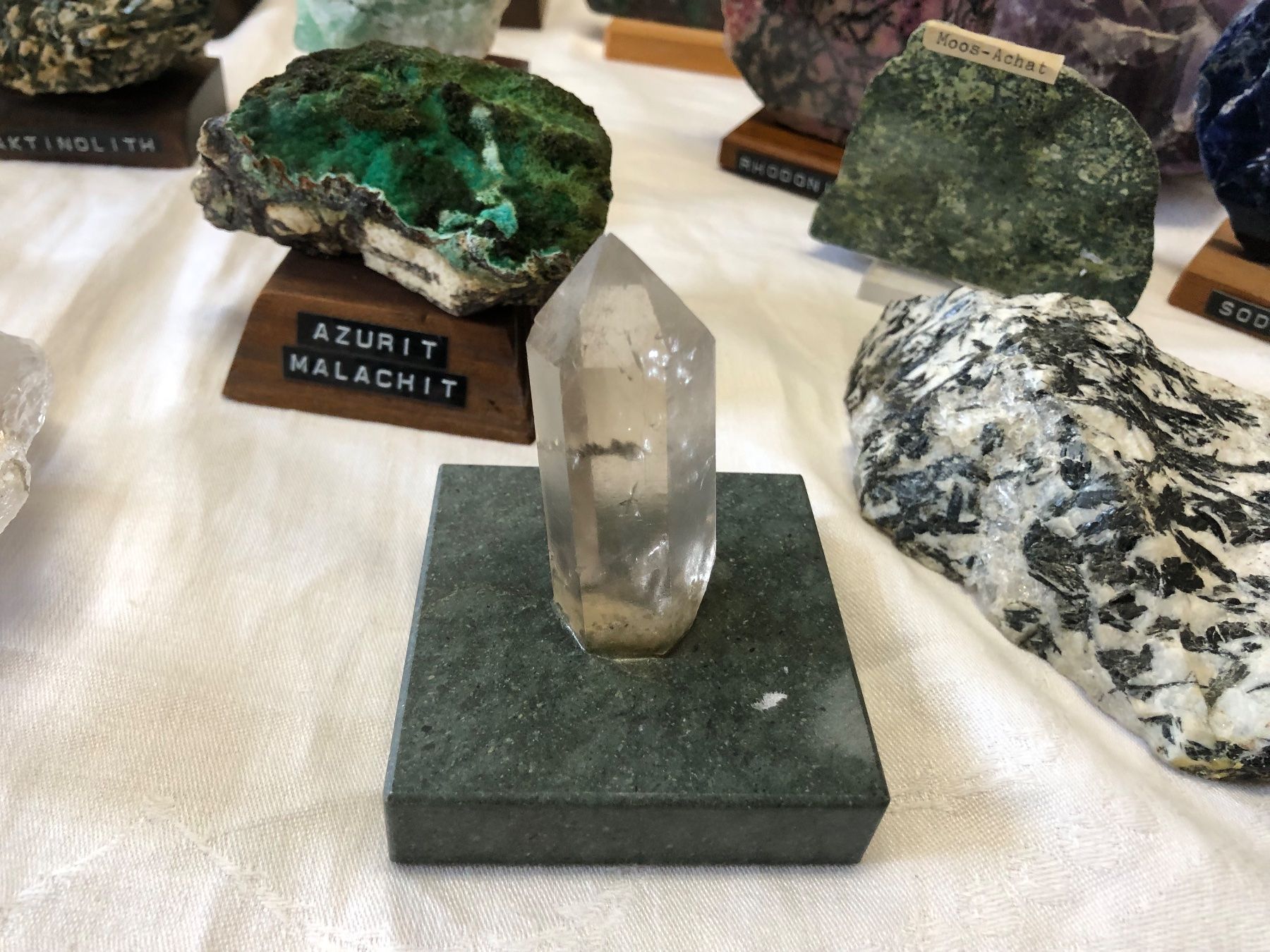 Minerali & Pietre curative: Diverse Edelsteine / Berg-Kristalle – Usato da Brunnen venduto da Allerwaren 7