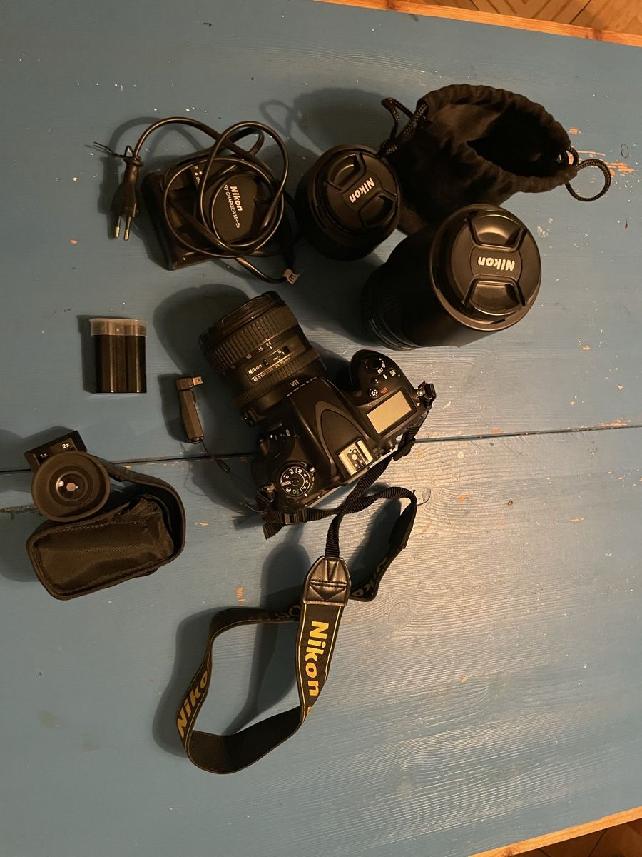 Nikon Fotocamera: Nikon D600 Full-Frame Kit + 3 VR Lenses + Accessories – Usato da Zürich venduto da vilhenag