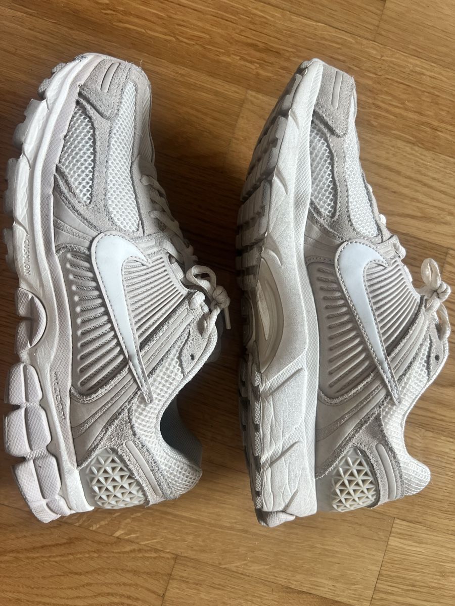 Nike Scarpe da uomo: Nike Vomero 5 – Usato da Zürich venduto da caro.ha. 2