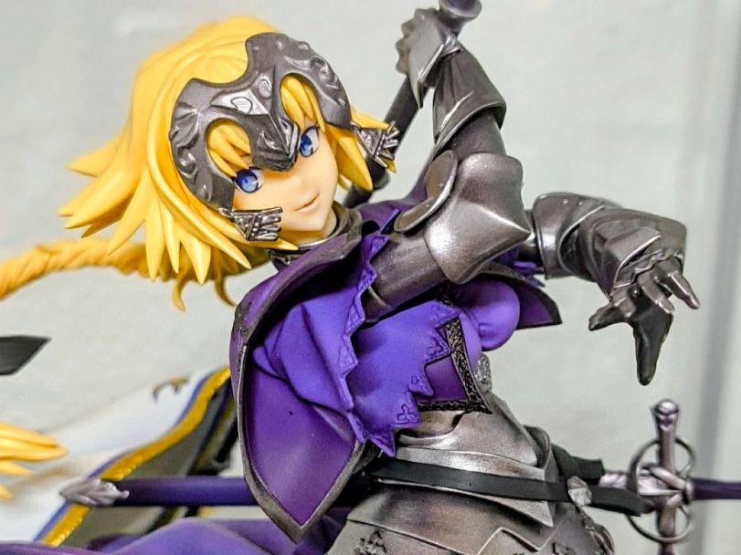 Statuette: Jeanne d'Arc Alter Figur Fate – Usato da Olten venduto da Pungseon2x