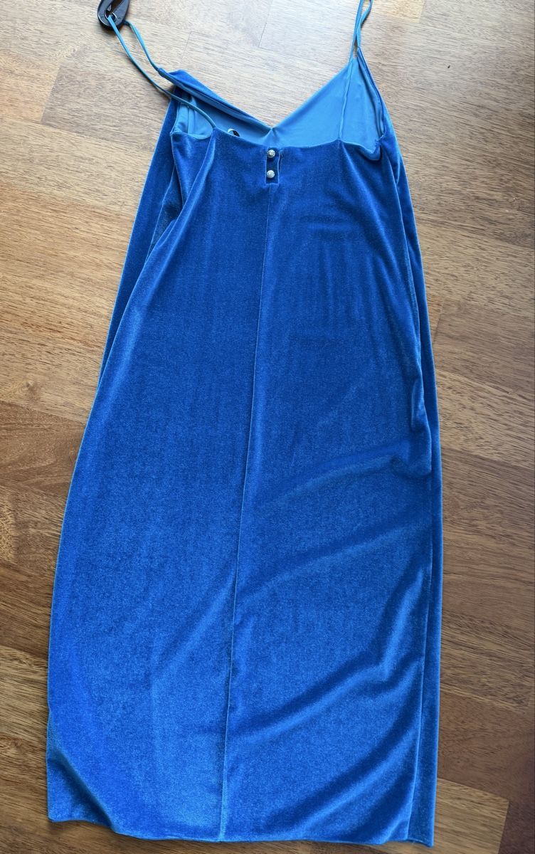 Zara Vestiti: Samtkleid von ZARA, Grösse M,  NEU! – Nuovo (secondo la descrizione) da Unterengstringen venduto da Blingbling537 1
