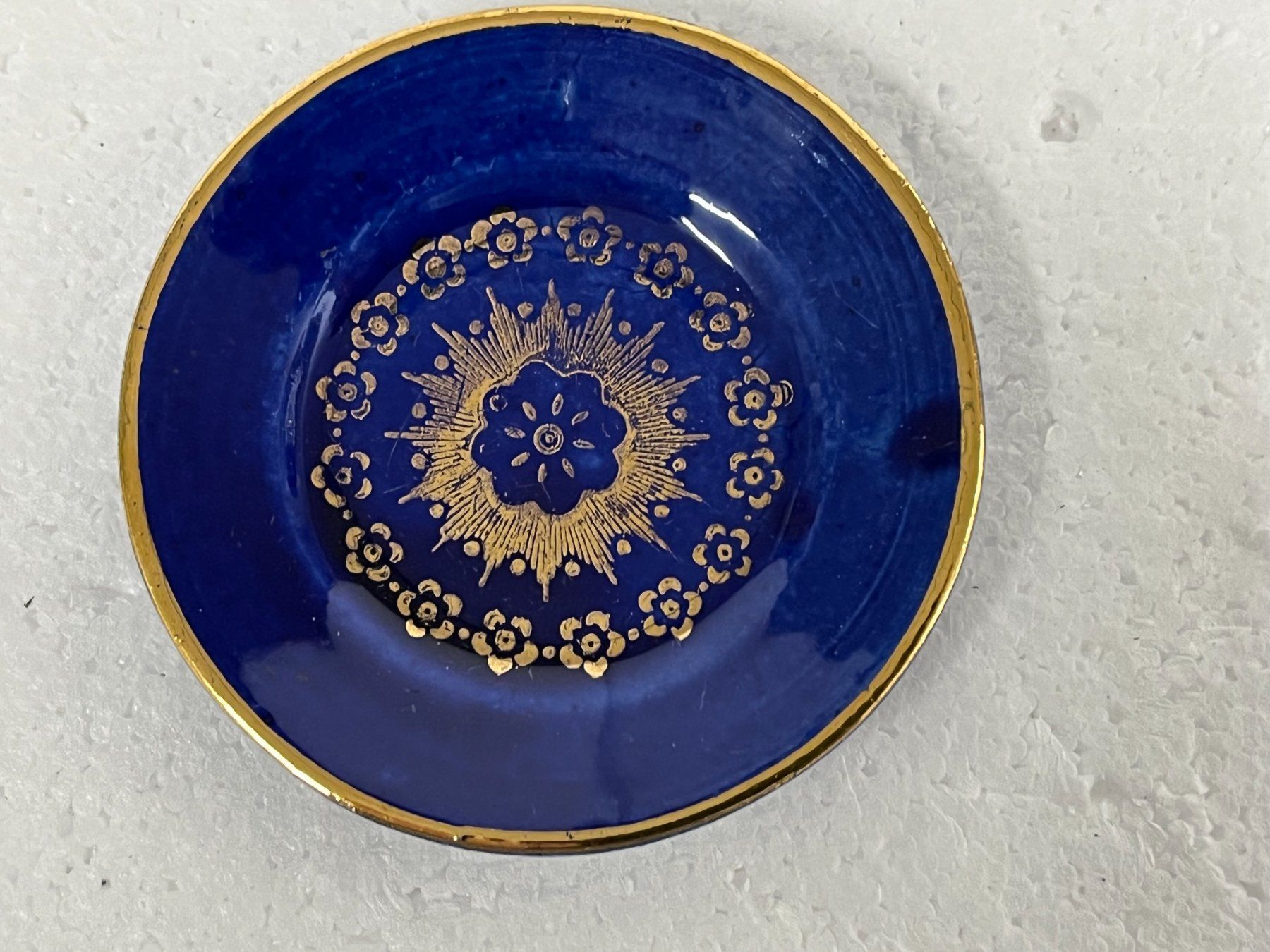 Teller: Porzellan Cobalt blauer Unterteller – Neu (gemäss Beschreibung) aus Mumpf von dadaboygugulini