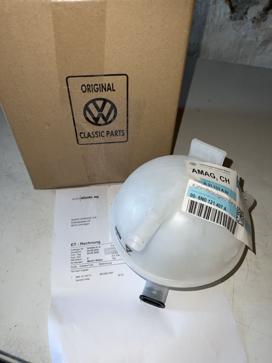 Volkswagen Tutti pezzi di ricambio auto: VW Polo Wasser Expansion Behälter – Nuovo e nell'imballaggio originale da Winterberg ZH venduto da Chnoblibrot 2