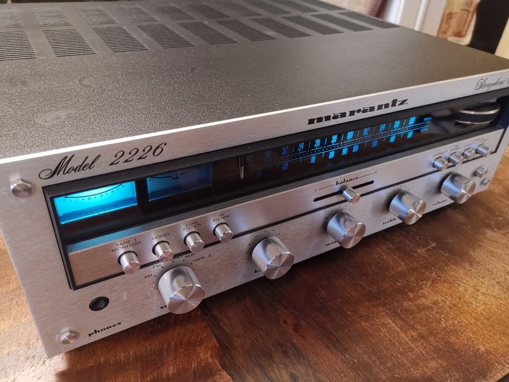 Ampli Tuner Vintage Marantz 2226 BL – Bon état, Son Chaud Et Authentique