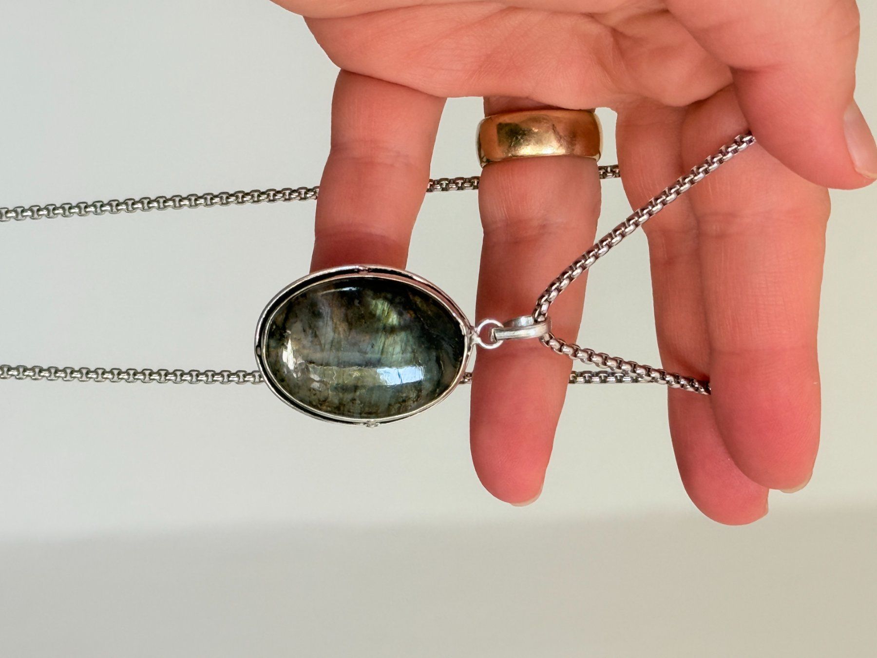 Catenine: Collier avec pendentif labradorite pierre – Nuovo e nell'imballaggio originale da Genève venduto da AGBERG 6