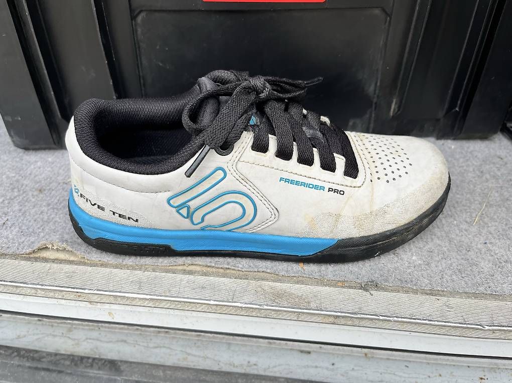 Scarpe da uomo: Five Ten Freeride Pro – Usato da Hombrechtikon venduto da Sziliair 2