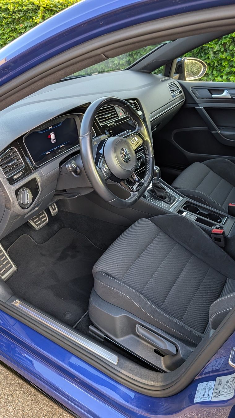 VW Automobili: VW Golf 7 R Variant 2.0 TSI DSG 4Motion – Usato da Winterthur venduto da mrwhiteheads 6