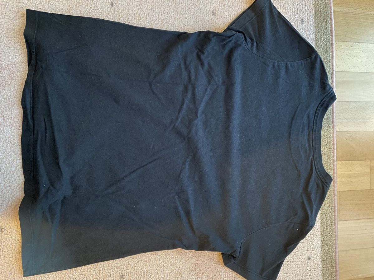 Nike T-shirt: T-Shirt Nike schwarz Grösse M  – Usato da Merlischachen venduto da aly_9ncj 2