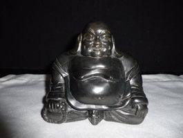 Budda aus Echtstein