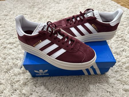Neue Adidas Schuhe “GAZELLE” Gr.41 (Damen)
