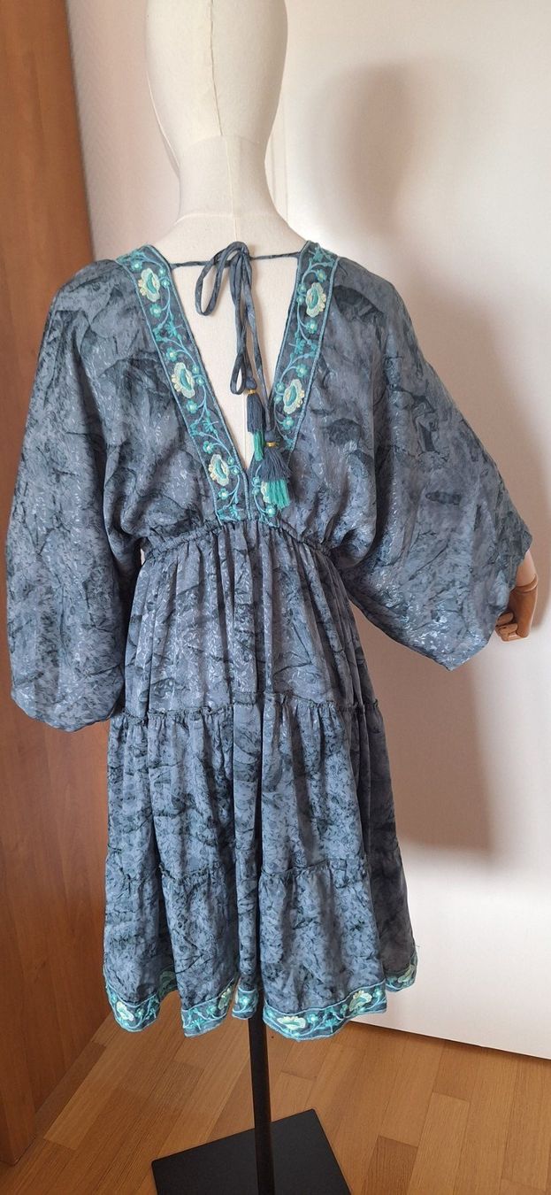 Vestiti: robe / Kleid – Nuovo e nell'imballaggio originale da Lussery-Villars venduto da pousinete02 1