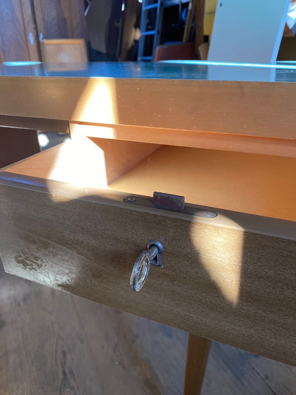 Bureaux: Vintage Schreibtisch – D'occasion à Burgdorf par Roelu_ 5