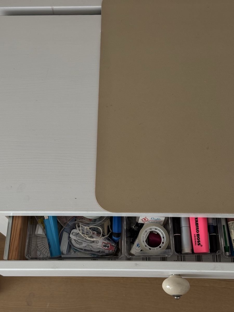 Ikea Scrivanie: Schreibtisch – Usato da Uetliburg SG venduto da jul_zel 2