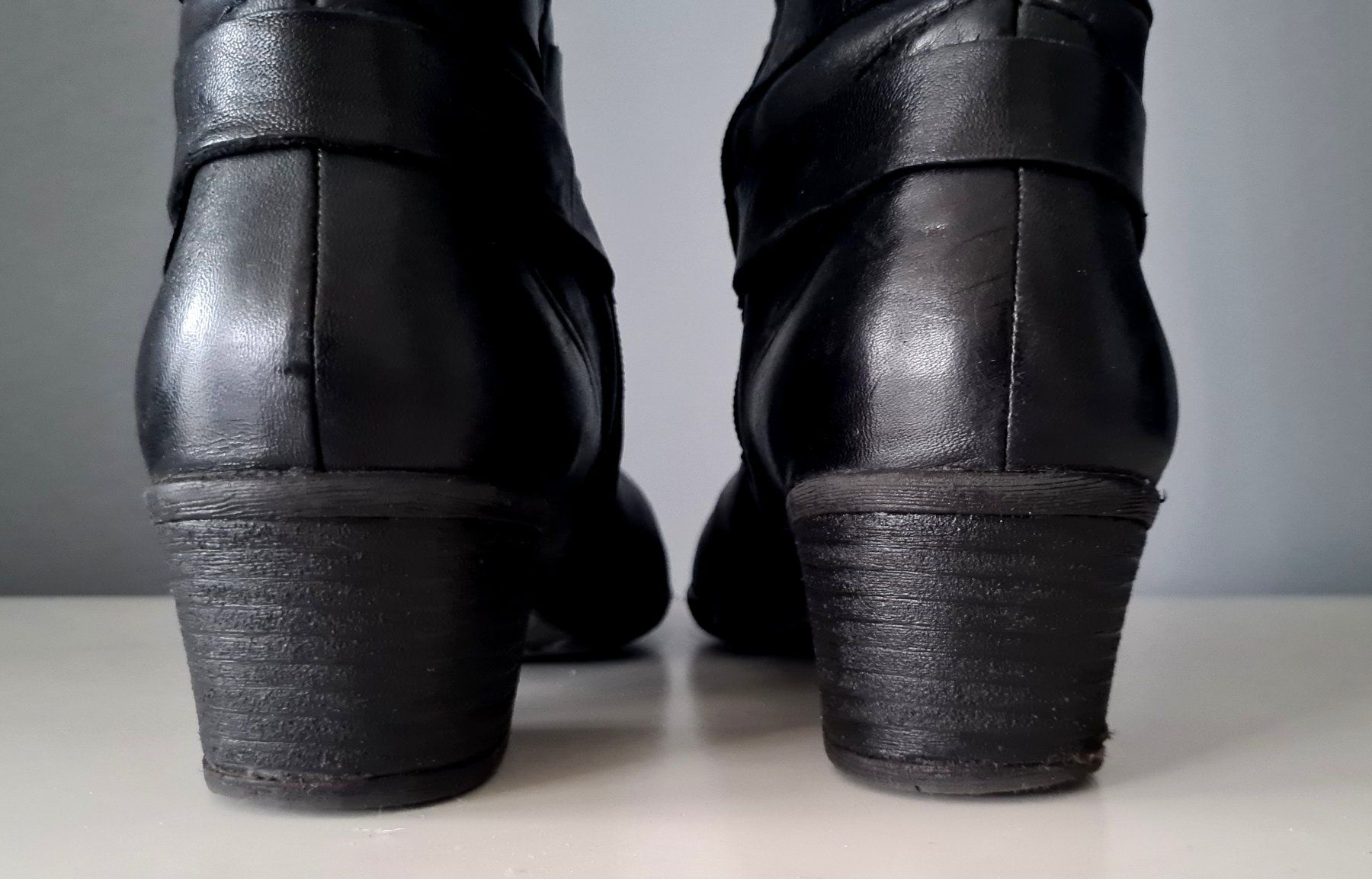 Scarpe da donna: Bottes cuir pointure 41 – Usato da Thônex venduto da AneleManele 5