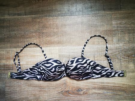 Bikini Oberteil Zebra-Muster 🦓 Gr. 75C - Sommerliche Bademo
