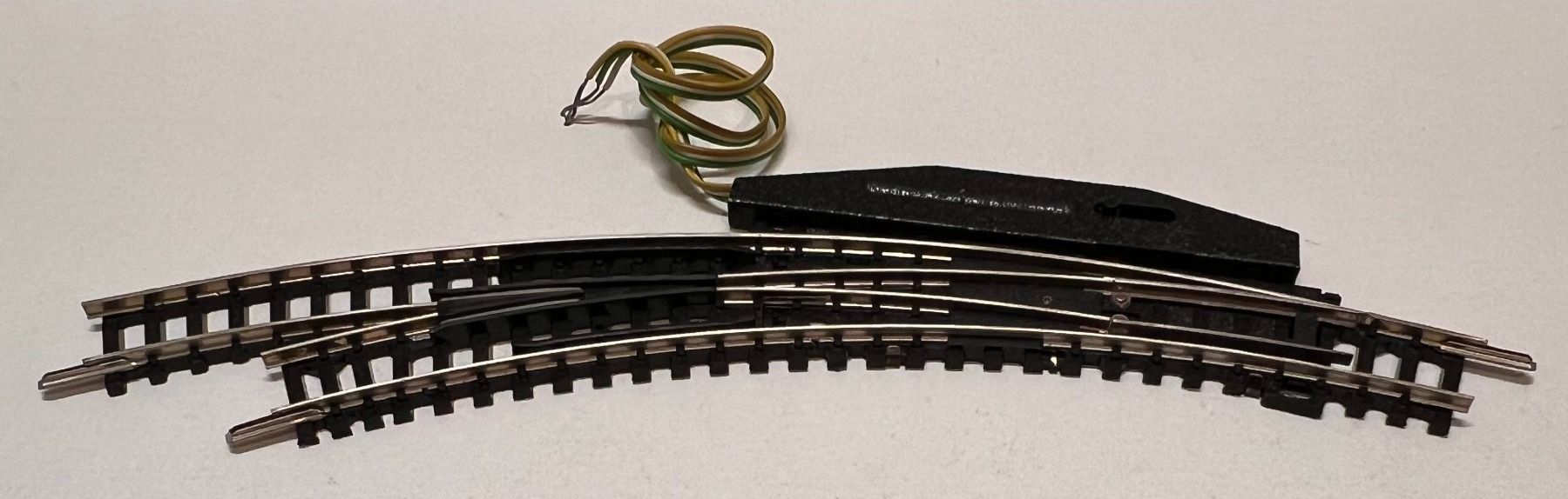 Trix Modellini di ferrovie: Minitrix 4966 , Bogenweiche Links mit Antrieb – Usato da Basel venduto da jonnyhaas